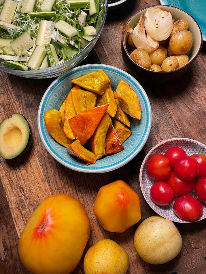Lørdagsretreat: Yoga og vegetarmatkurs (inkludert lunsj), lørdag 16. mars kl 9-14 Lærer: Yashoda - Bilde 2