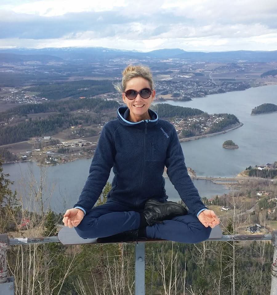 Påskeyoga (10t) - Klassisk yoga med Moksha (5 dager), torsdag-mandag 02.04-06.04 2026, kl 11-13 Lærer Moksha