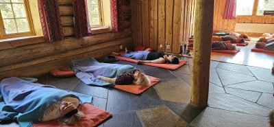 Eksklusiv yogaretreat på Venabygdsfjellet nivå 2, fre kl 15-søn kl 15 – fra 29.-31. mai 2026. Lærere Amrit & Moksha