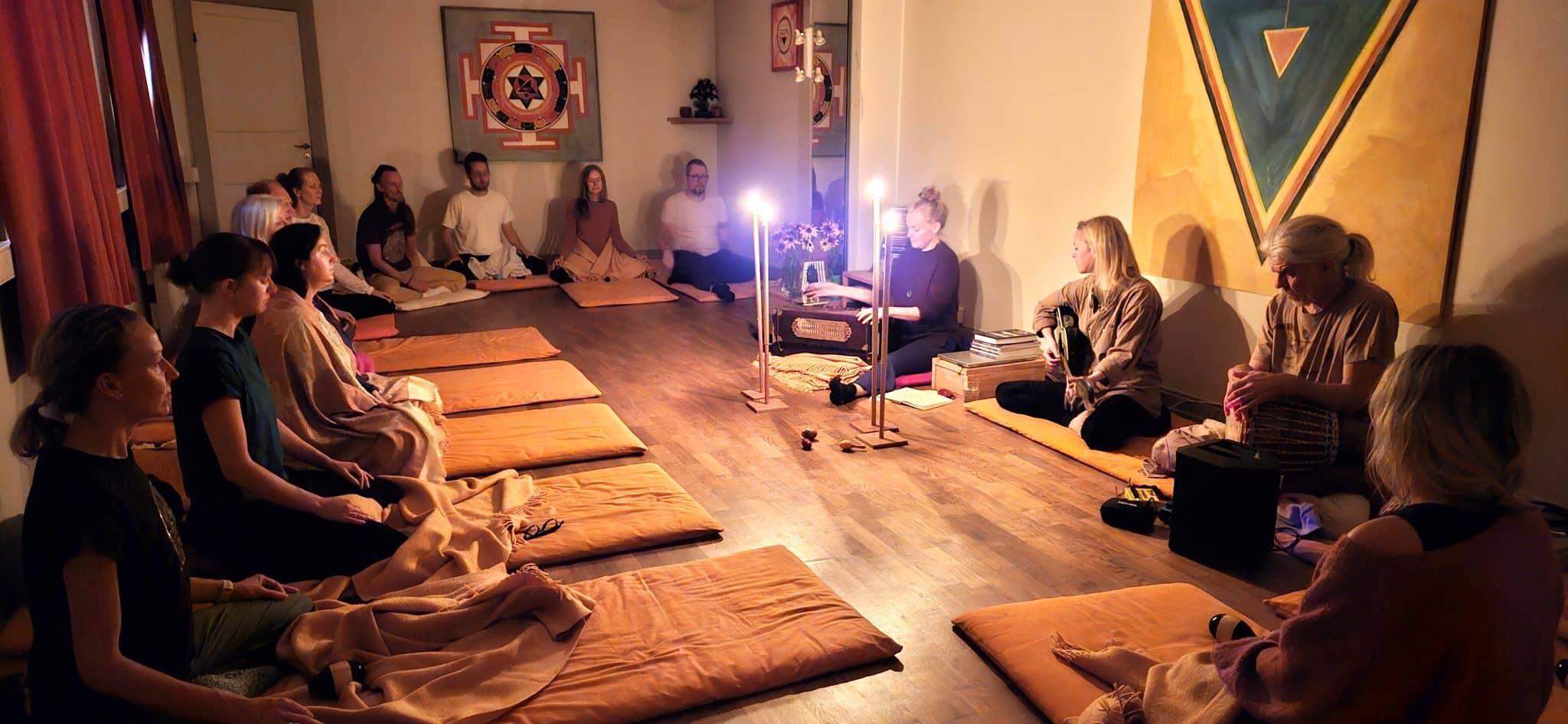 Kirtan Lysere